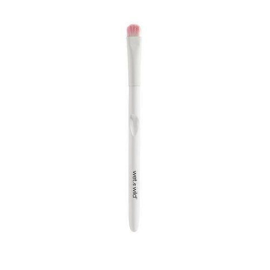 Wet n Wild Makeup Brush Small Eyeshadow Brush Wet n Wild Makeup Brush Small Eyeshadow Brush