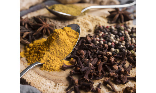 Куркума и црн пипер - зошто да ги комбинирате?